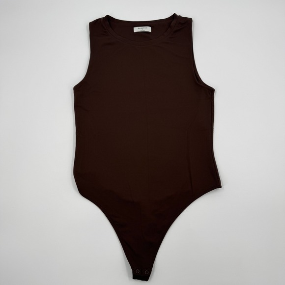 Babaton Tops - Babaton Contour Crew Neck Sleeveless Bodysuit Dark Brown L Aritzia Coffee
